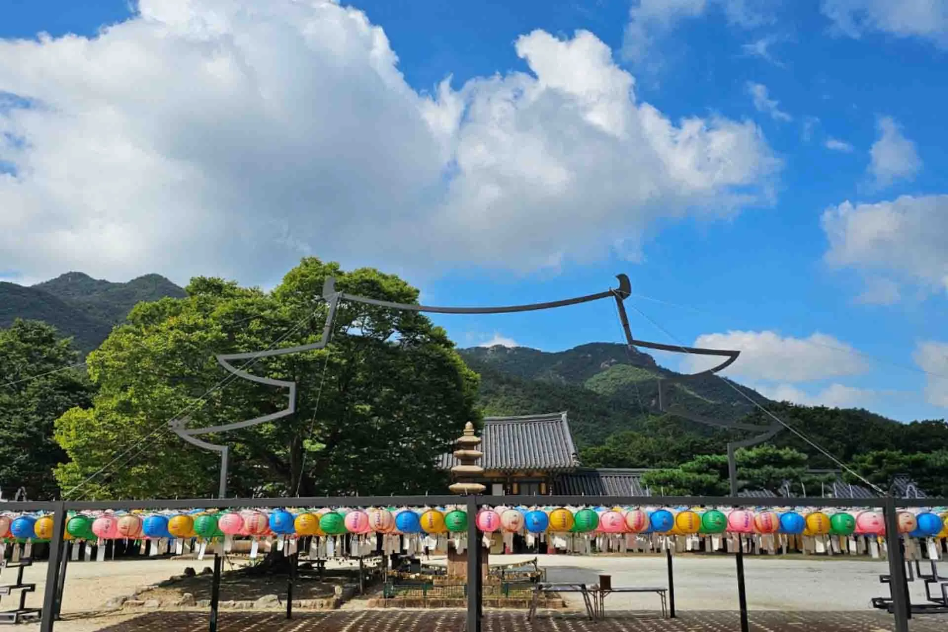 Dogapsa-tempelet i Yeongam – et fredfylt buddhistisk tempel Dogapsa-tempelet i Yeongam – et fredfylt buddhistisk tempel