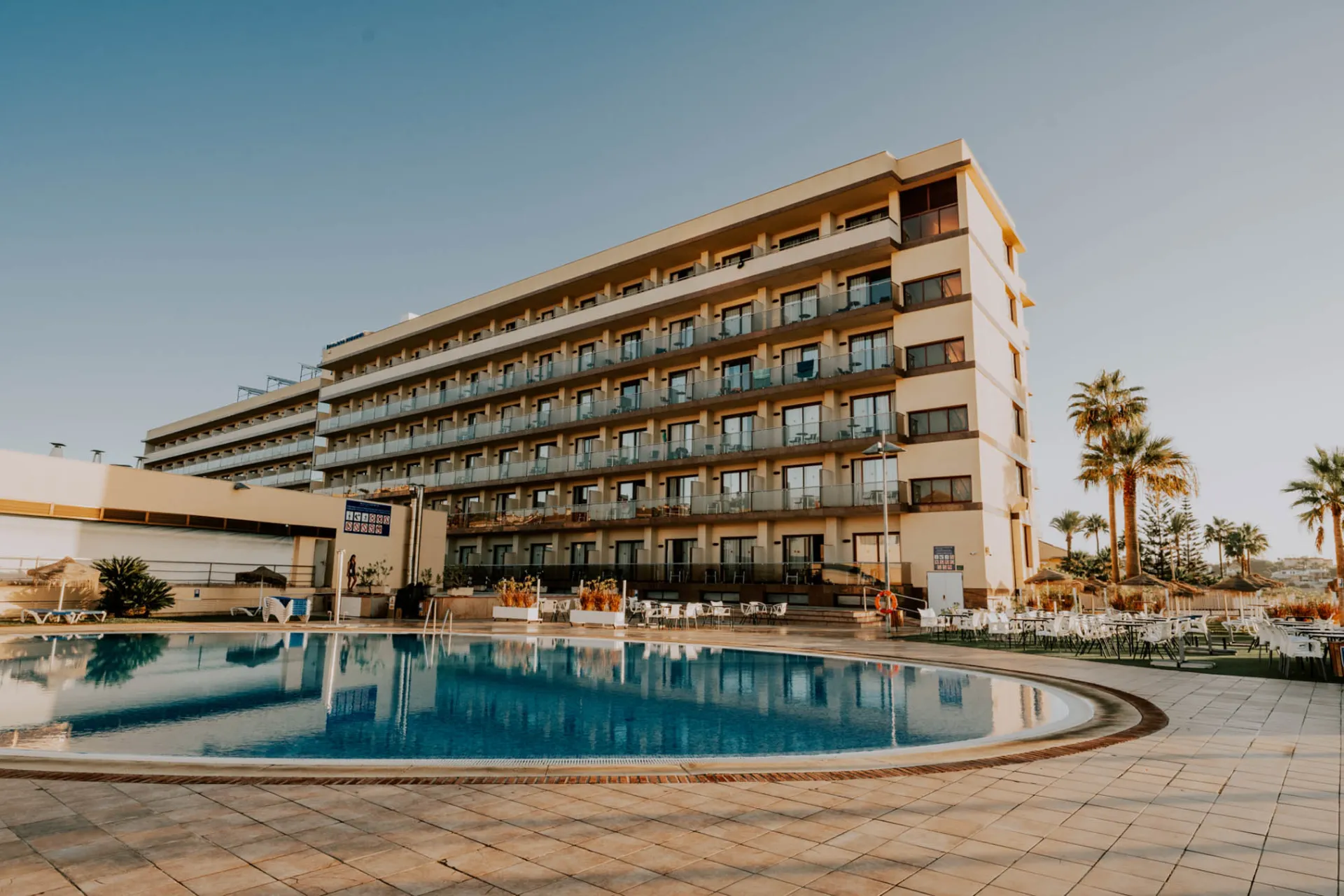 Bassenget ved hotellet Bassenget ved hotellet