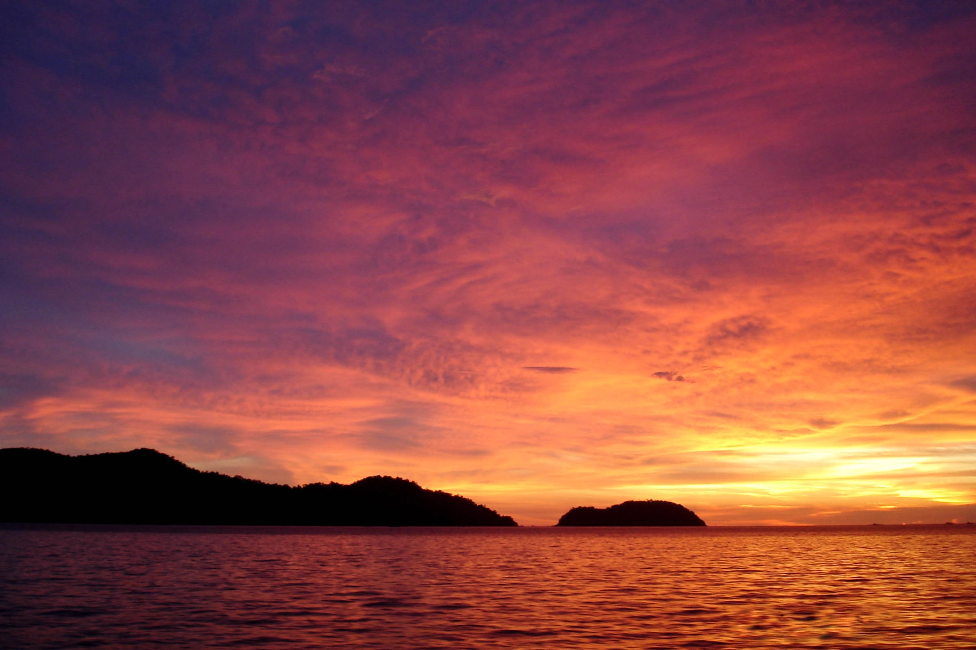 Morgensolen på vei i Koh Chang