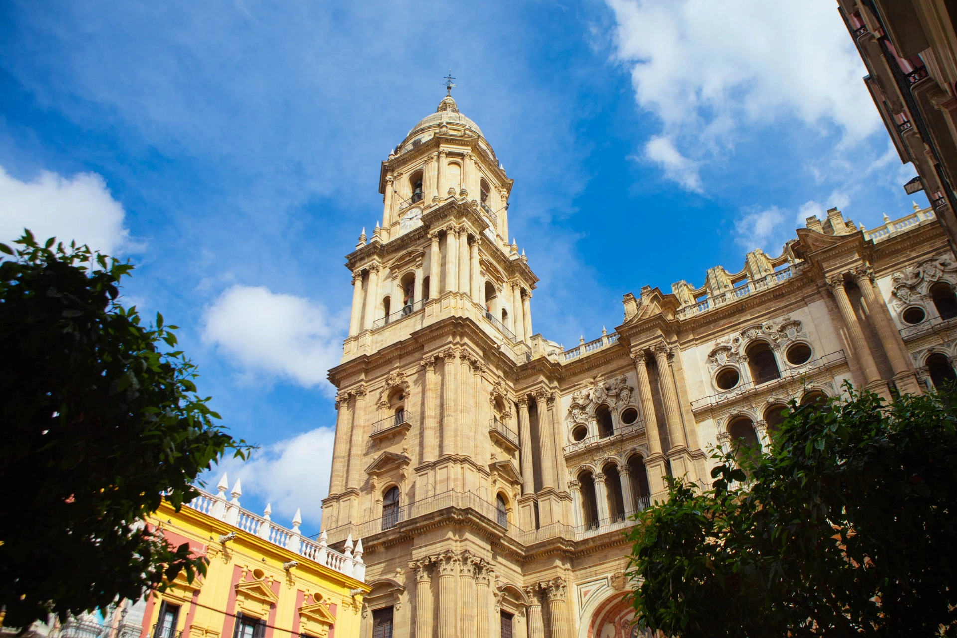 Málagas katedral kalles La Manquita