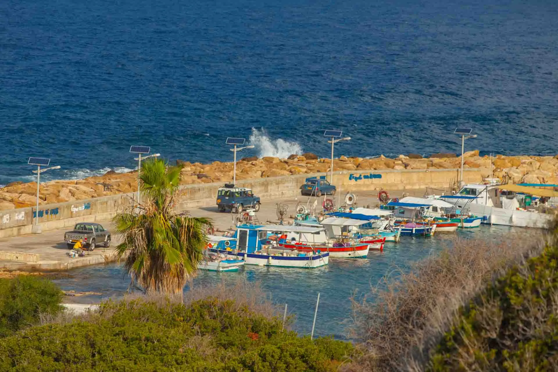Den lille fiskehavnen St. George’s Harbour