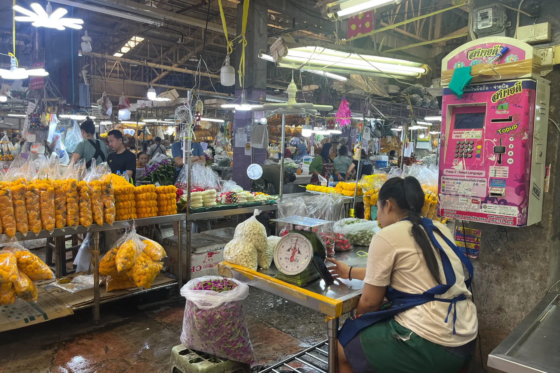 Bangkok markeds scene med frukt og grønt Bangkok markeds scene med frukt og grønt