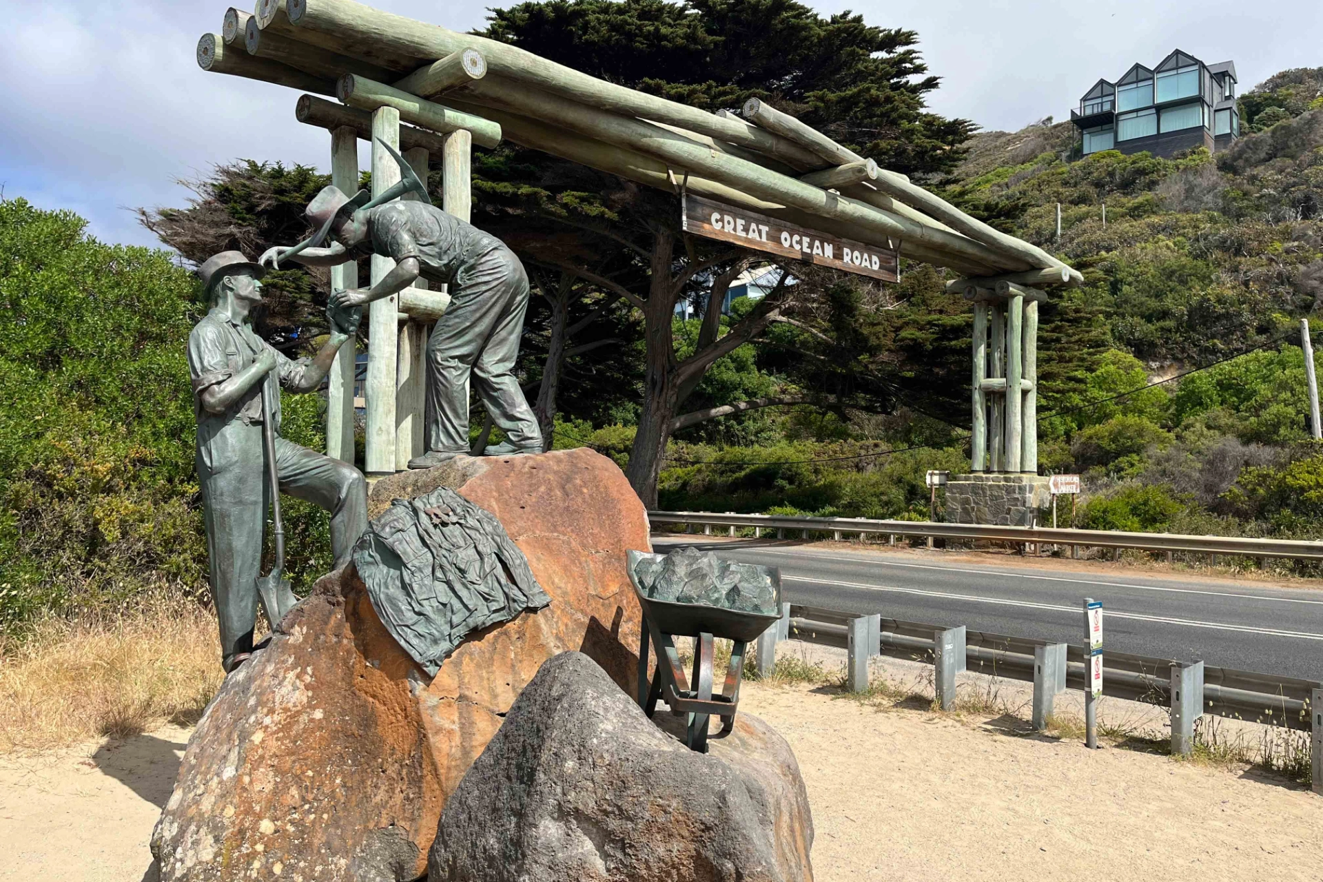 Minnesmerke over Great Ocean Road