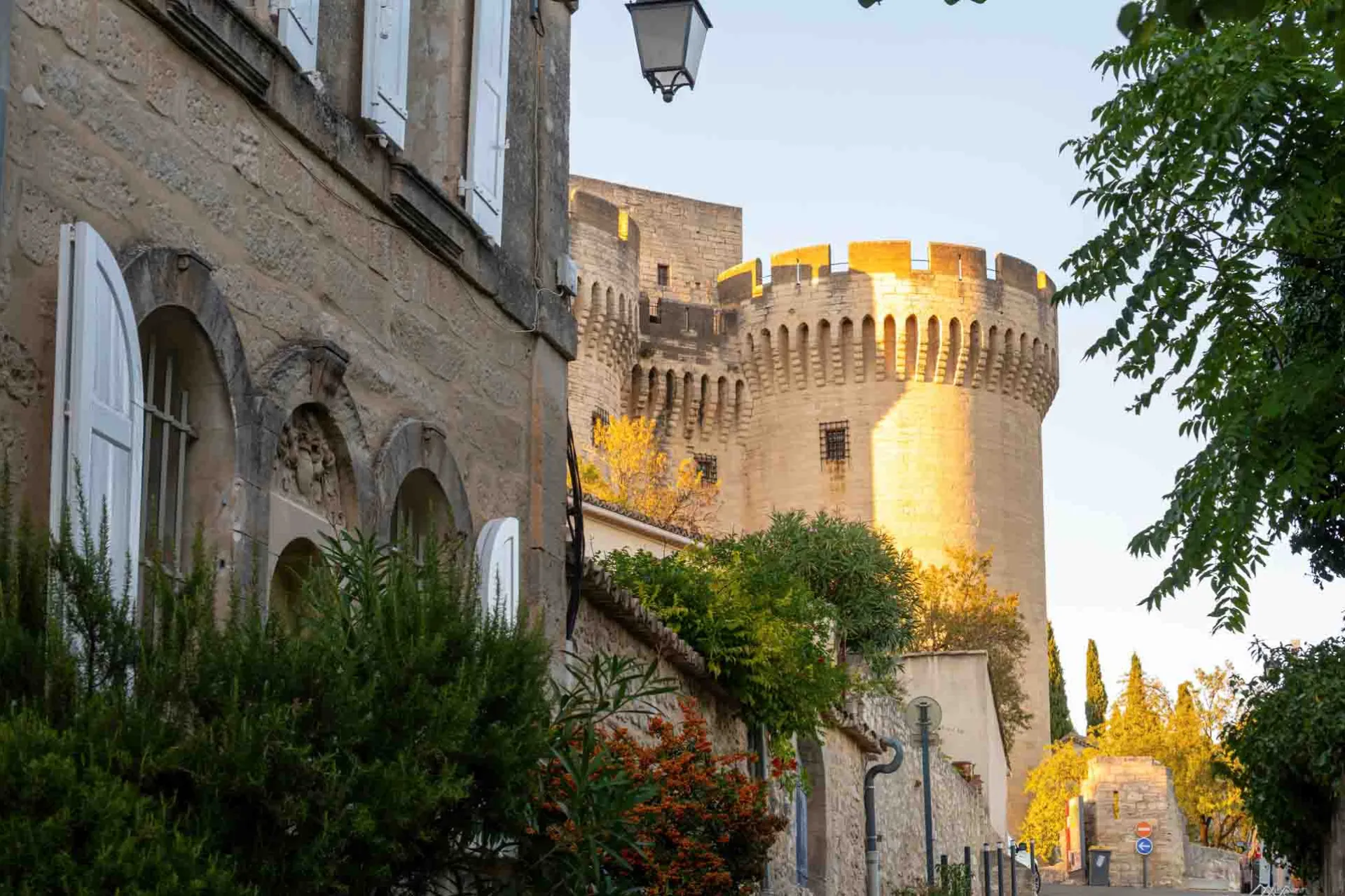 Château de Tarascon er et av de best bevarte middelalderslottene i Frankrike