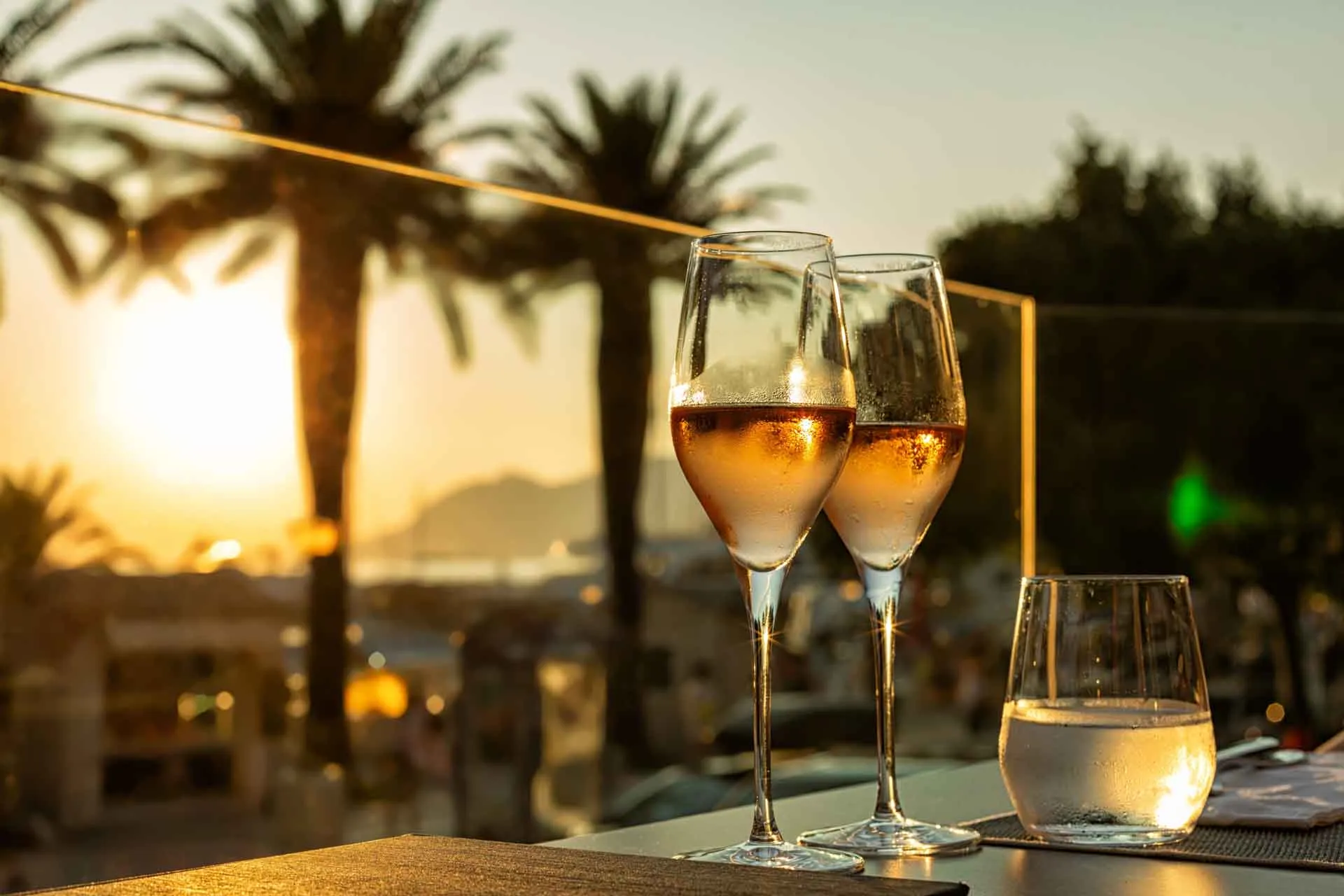 Wine o'clock Wine o'clock