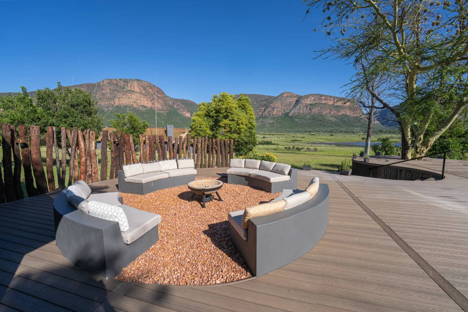 Sett deg ned og nyt utsikten