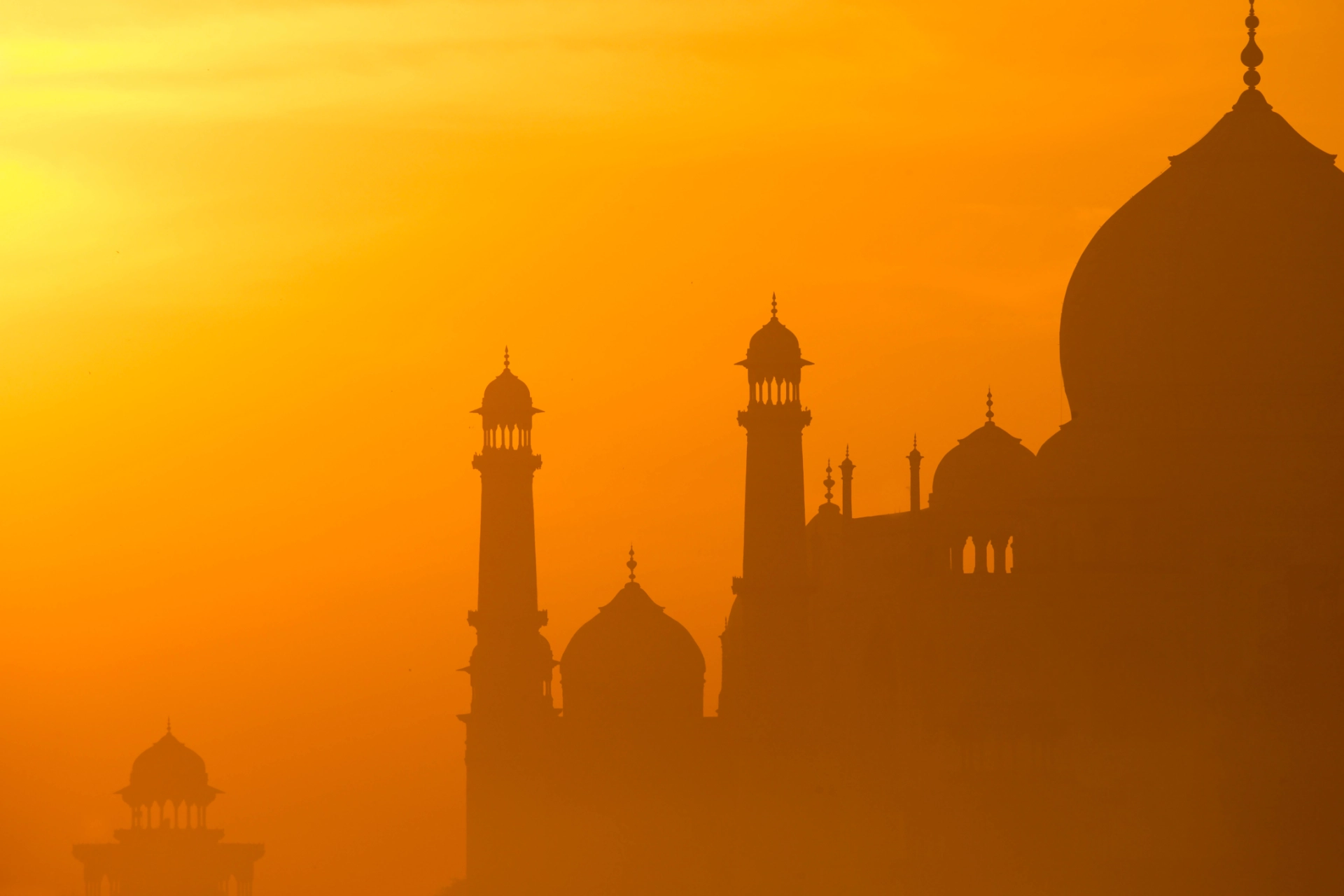 Soloppgang over Taj Mahal