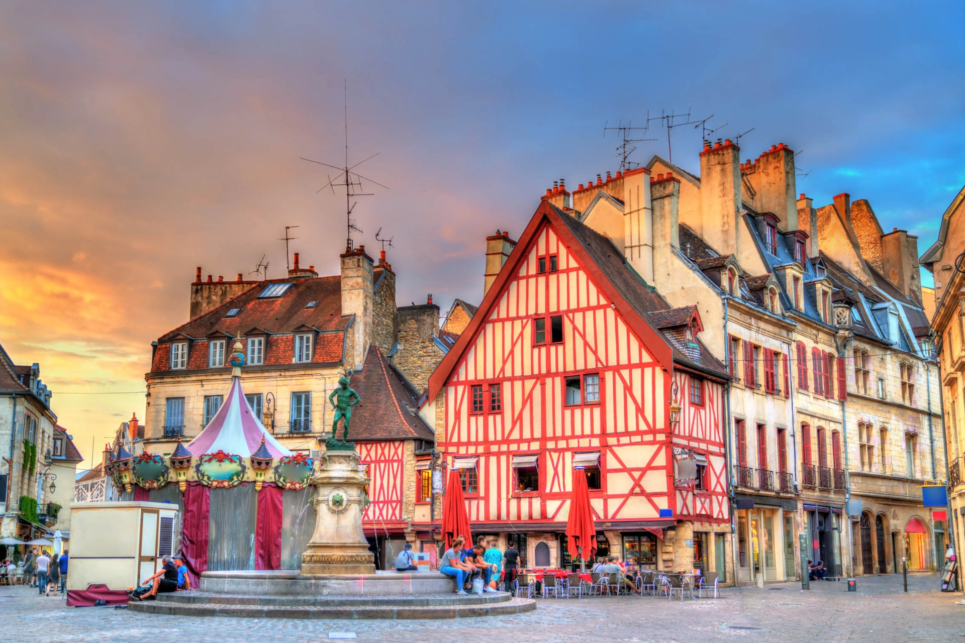 Tradisjonelle hus i Dijon