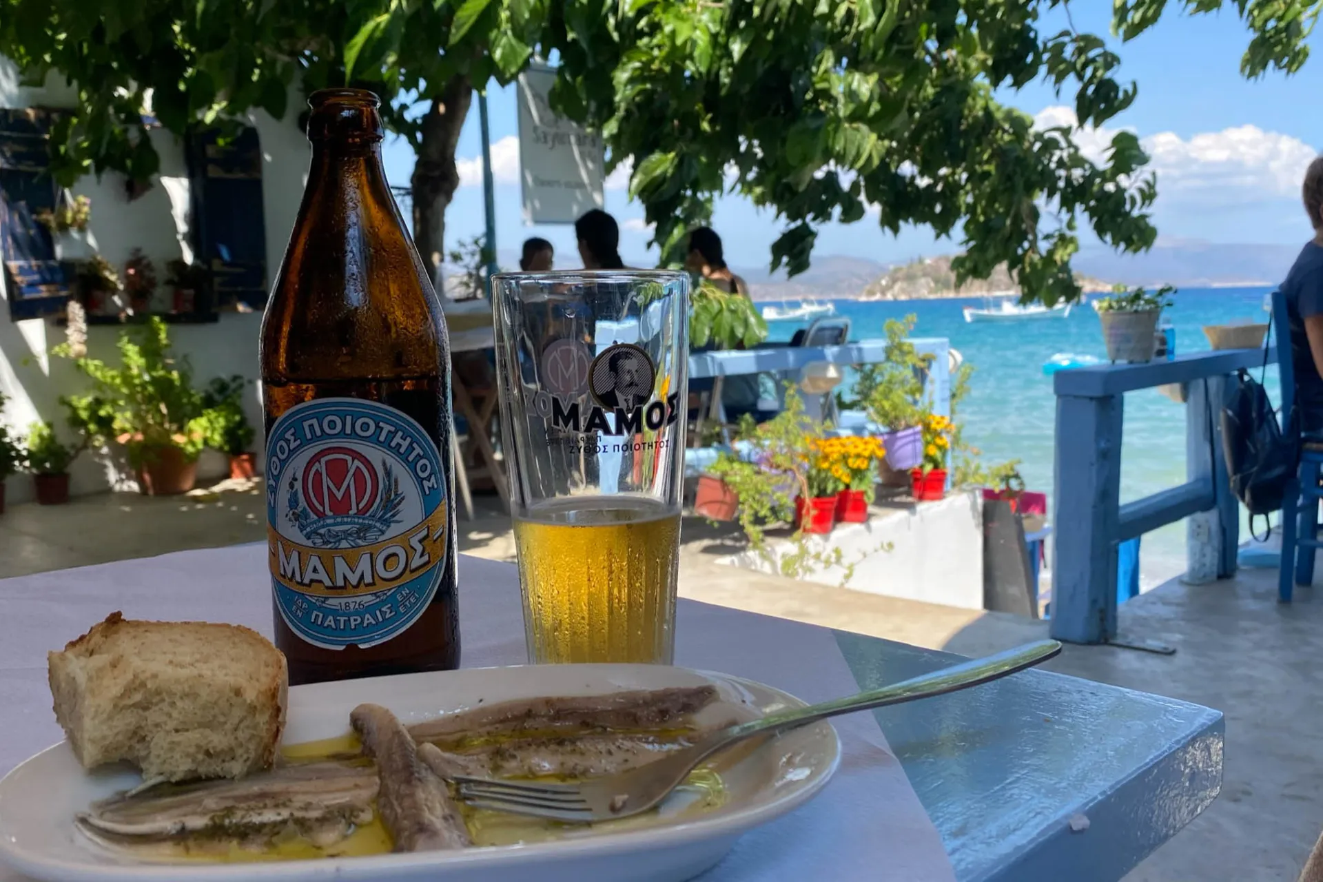 Taverna-besøk i Tolo Taverna-besøk i Tolo