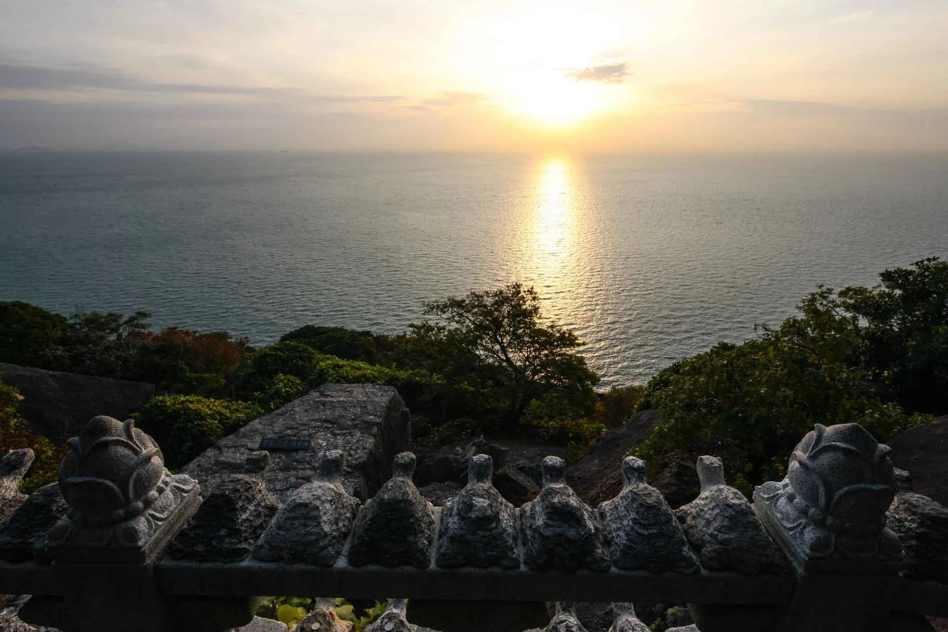 Soloppgang ved Hyangiram-tempelet Soloppgang ved Hyangiram-tempelet