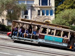 San Francisco er kjent for sine bakker og sporvogner