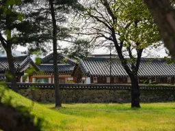 Gravkomplekset Daereungwon i Gyeongju Gravkomplekset Daereungwon i Gyeongju