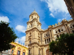 Málagas katedral kalles La Manquita