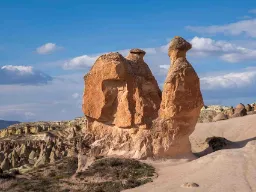 Kamelklippen – en naturlig fjellformasjon i Kappadokia Kamelklippen – en naturlig fjellformasjon i Kappadokia