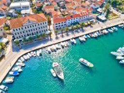 Vela Luka på Korčula – en sjarmerende havneby Vela Luka på Korčula – en sjarmerende havneby