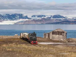 Minner fra tidligere gruvedrift Minner fra tidligere gruvedrift