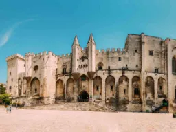 Pavenes palass – et av Europas største gotiske palasser