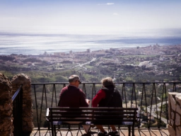 Utsikt mot kysten fra den hvite byen Mijas