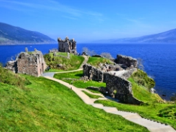 Urquhart slottsruin ved Loch Ness