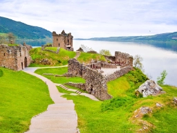 Urquhart slottsruin ved Loch Ness