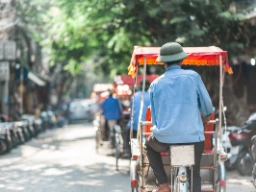 På sykkeltaxitur i rickshaw