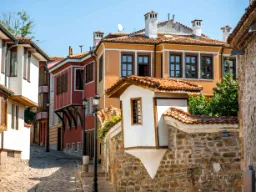 Fargerike hus i Plovdivs gamle bydel