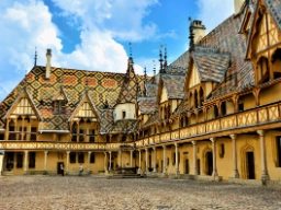 Hotel Dieu - et arkitektonisk mesterverk i Beaune