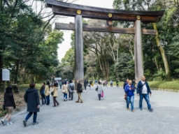 Inngangen til shinto-tempelet i Meiji Jingu
