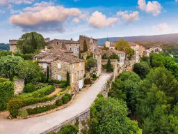 Ménerbes – enda en av «Les Plus Beaux Villages de France» (de vakreste landsbyene i Frankrike)