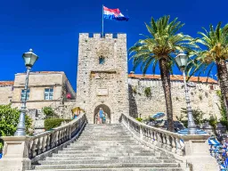 Inngangen til den historiske byen Korčula Inngangen til den historiske byen Korčula
