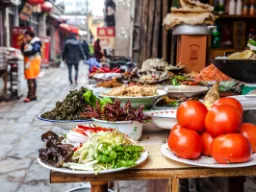Ferske råvarer på en gatebod i Kina Ferske råvarer på en gatebod i Kina