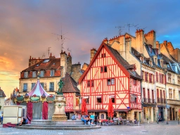 Tradisjonelle hus i Dijon