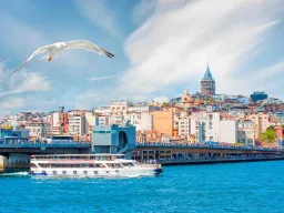 Galatabroen og Galatatårnet – der hav, himmel og historie møtes