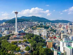 Busan Tower – et ikonisk utsiktstårn i Yongdusan Park Busan Tower – et ikonisk utsiktstårn i Yongdusan Park