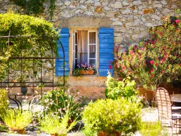 Typisk gammelt hus i Aix-en-Provence