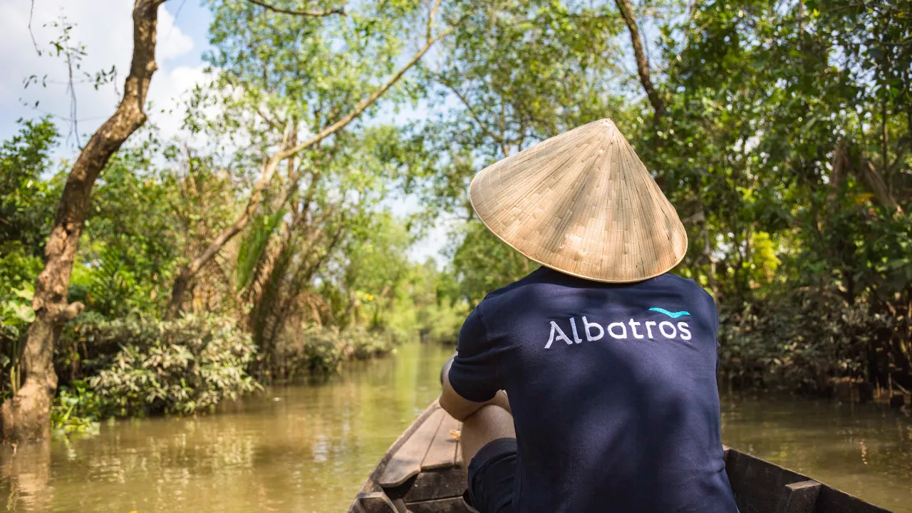 Albatros' reiseleder i front