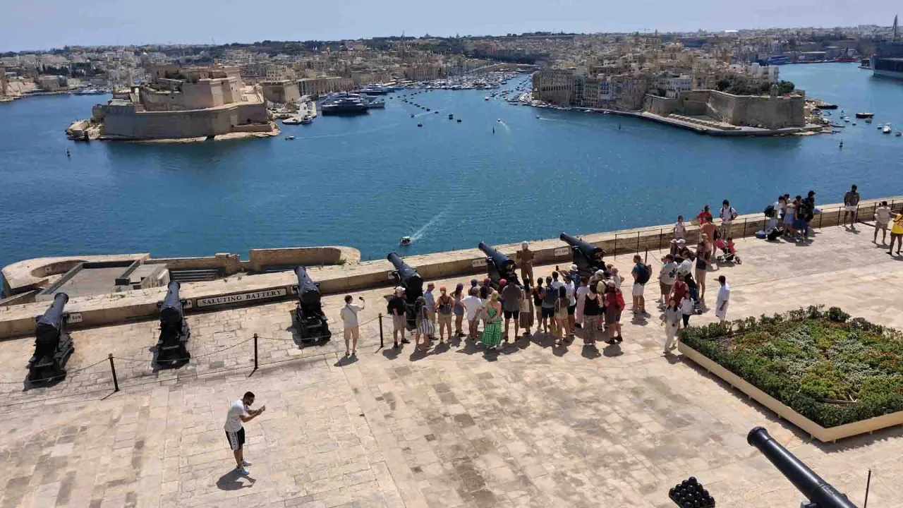 Utsikt fra Upper Barrakka Gardens i Valletta