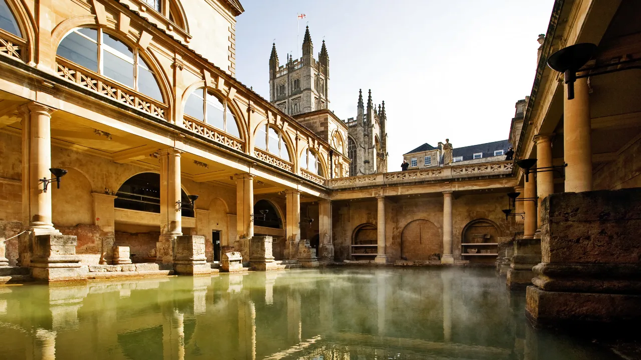 De romerske badene i Bath – historiske varme kilder fra romertiden De romerske badene i Bath – historiske varme kilder fra romertiden