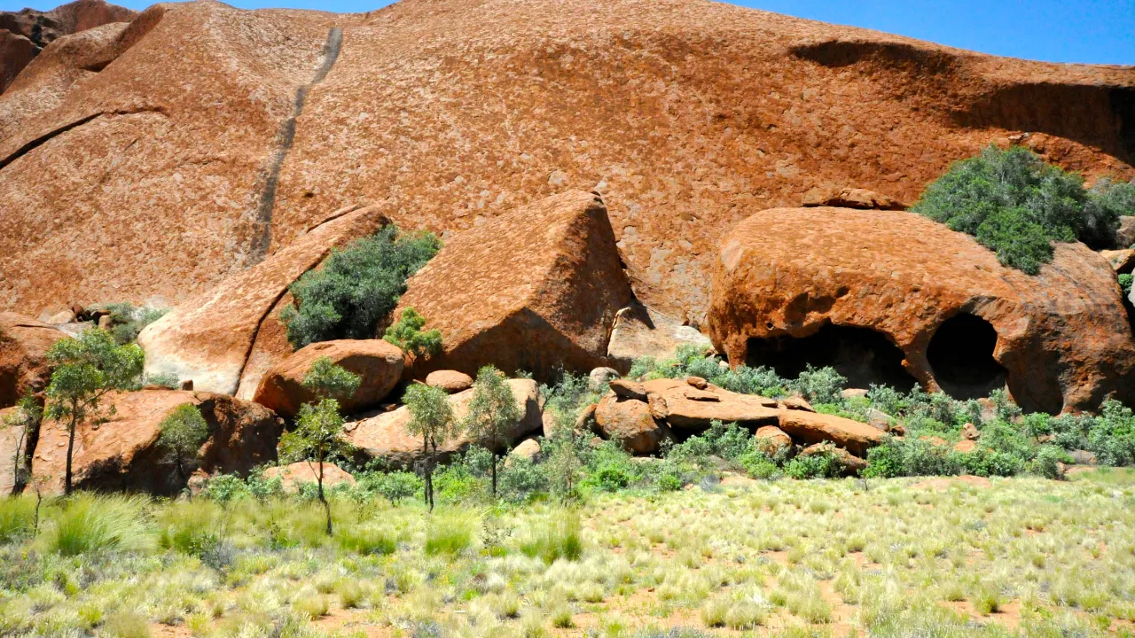 Uhuru – ved foten av Ayers Rock