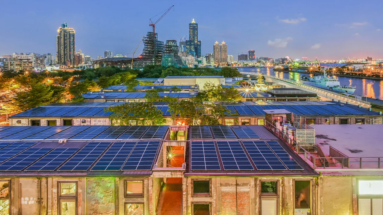 Det kreative området kjent som Pier‑2 Art Center i Kaohsiung 1