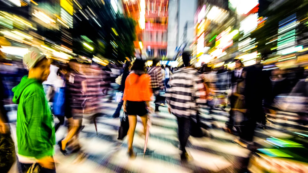 Shibuya Crossing er et av verdens mest kjente veikryss og et symbol på Tokyos dynamiske byliv og moderne kultur Shibuya Crossing er et av verdens mest kjente veikryss og et symbol på Tokyos dynamiske byliv og moderne kultur