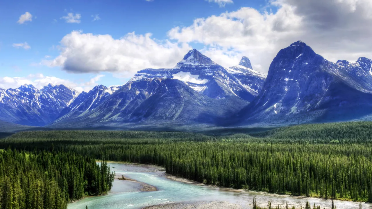Fjellandskap i Jasper nasjonalpark, Alberta