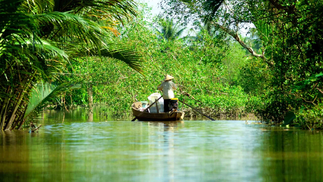 På båttur i den frodige Mekongdeltaet På båttur i den frodige Mekongdeltaet