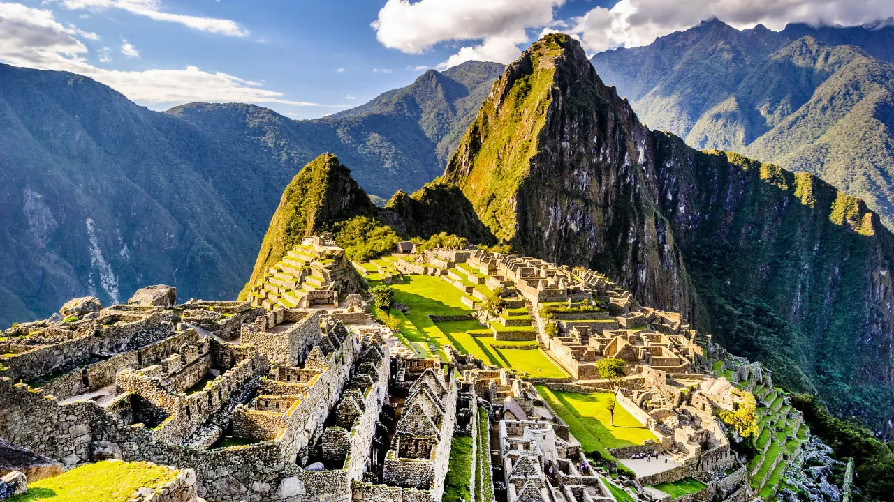 Machu Picchu – den ikoniske inkaruinen og et av verdens syv underverker Machu Picchu – den ikoniske inkaruinen og et av verdens syv underverker