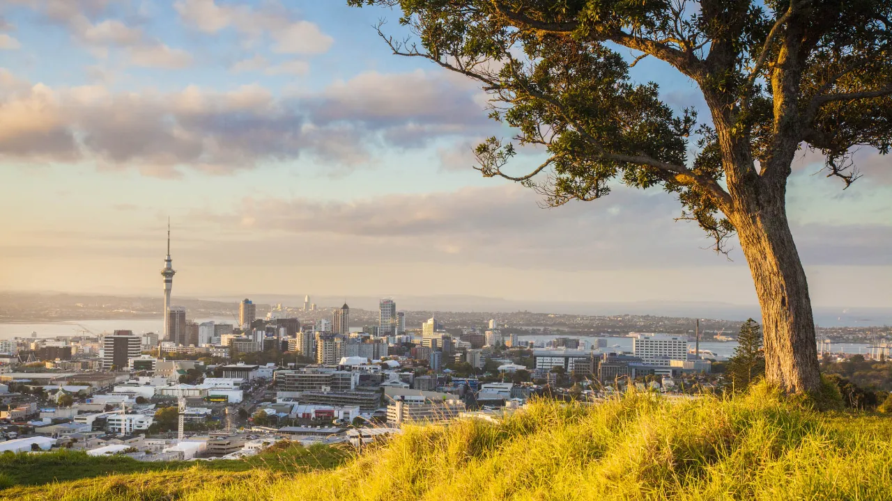 Auckland – Seilbyen – med Sky Tower