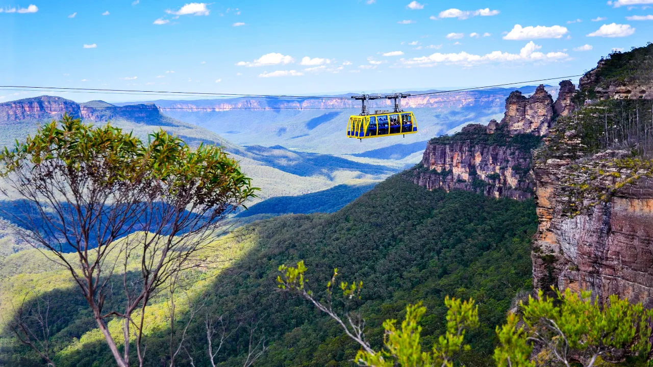 Scenic Skyway taubane med utsikt over Kaloomba Falls og Jamison Valley