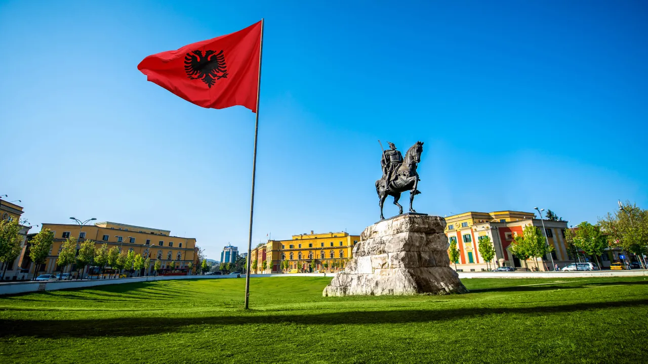 Skanderbeg-plassen i Tirana Skanderbeg-plassen i Tirana