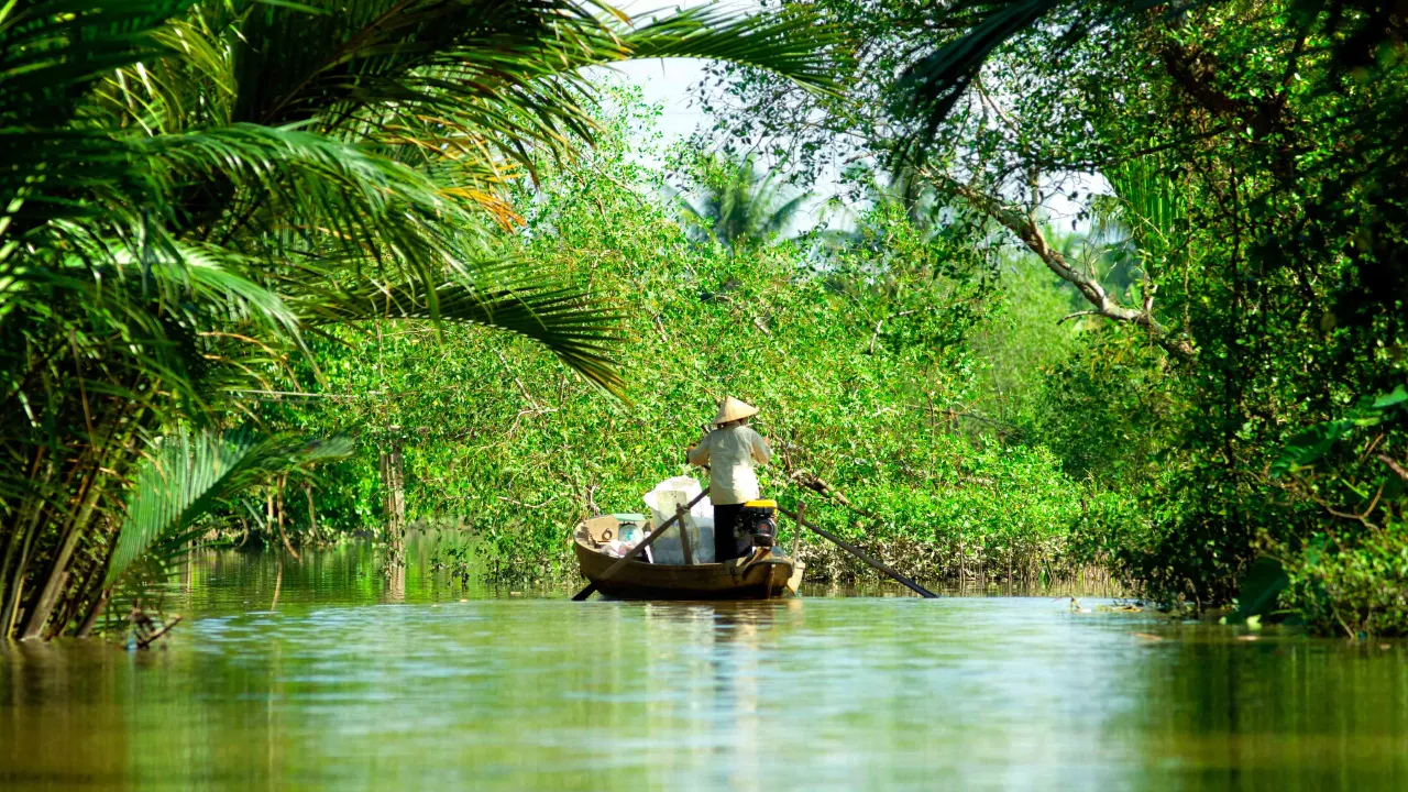 På båttur i det frodige Mekongdeltaet På båttur i det frodige Mekongdeltaet