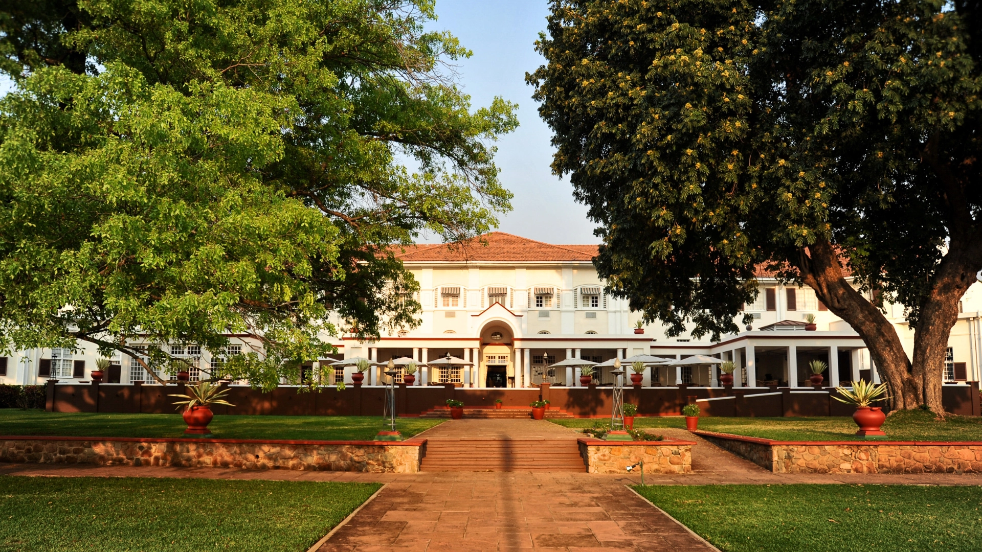 Majestetiske Victoria Falls Hotel i Zimbabwe
