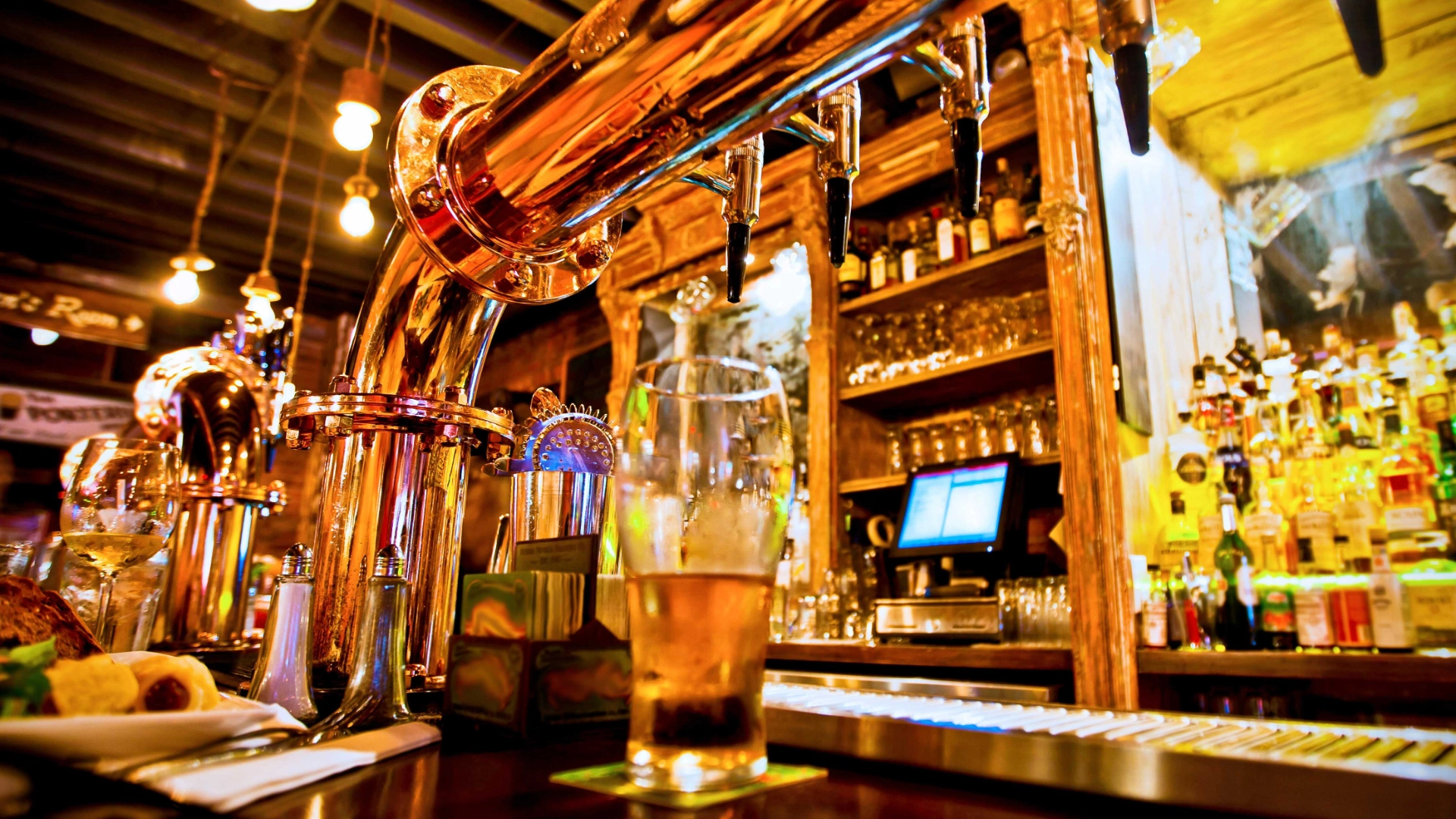 A pint of beer, please